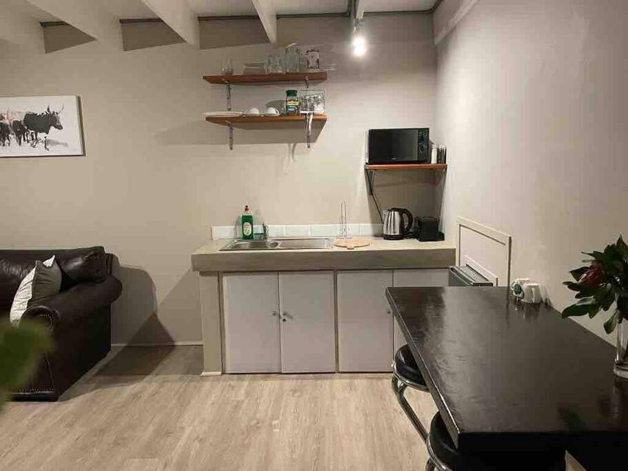 Protea Loft - Romantic Stay - No Load Shedding Hilton Zewnętrze zdjęcie